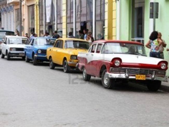 Libera Cuba la venta minorista de vehículos de motor