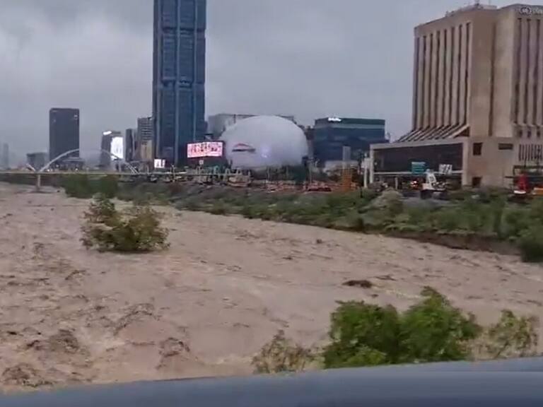 Protección Civil de Nuevo León confirmó la muerte de cuatro personas y el crecimiento de presas y ríos por el paso de la tormenta tropical "Alberto"
