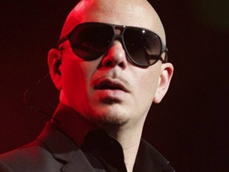 Aprovecha Pitbull polémica de Beyoncé para lanzar tema