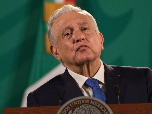 AMLO repite espionaje a objetivos incómodos que se criticó a EPN