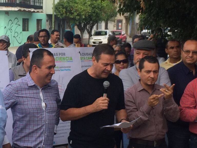 Guadalajara entrega obras de pavimentación en la colonia San Martín