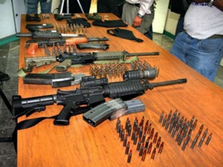 Localizan droga y arsenal en Puente Grande, Jalisco