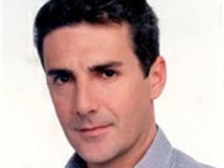 Dan amigos y familiares el último adiós a Manuel Saval