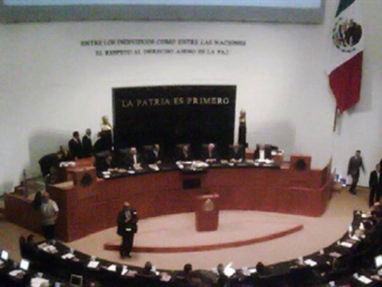 Inician Senadores del PRI reunión plenaria