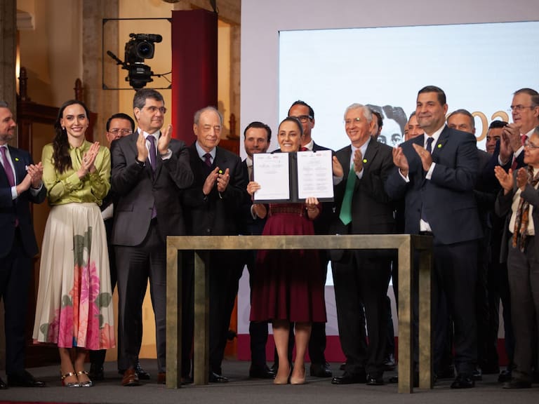 El impulso a la Industria siderúrgica forma parte de un nuevo acuerdo del gobierno federal para priorizar el uso de acero nacional en proyectos públicos.