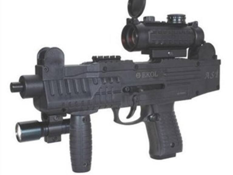 Darán fusiles 'bíblicos' a soldados británicos en Afganistán