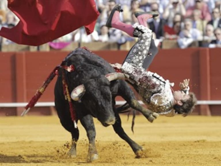Sufre percance &#039;El Juli&#039; en Feria de Sevilla