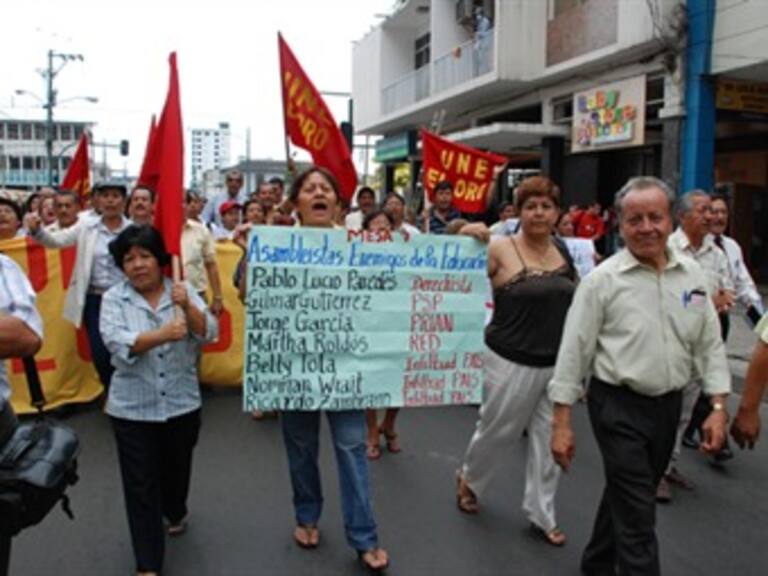Suspenden clases en Oaxaca por marchas