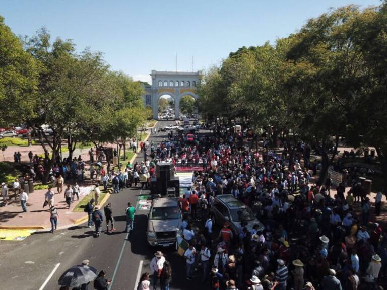 Integrantes de la CNTE en Jalisco protestan contra la Reforma Educativa