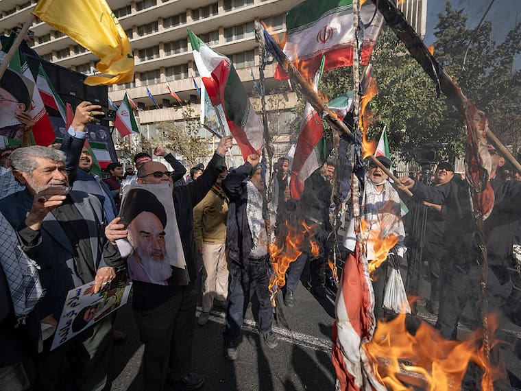 Iran lleva 16 días de protestas, protestas que han dejado más de 500 personas muertas y más del 80 hrs. sin luz e internet