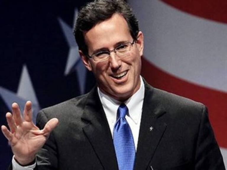 Repunta Santorum frente a Romney entre aspirantes republicanos