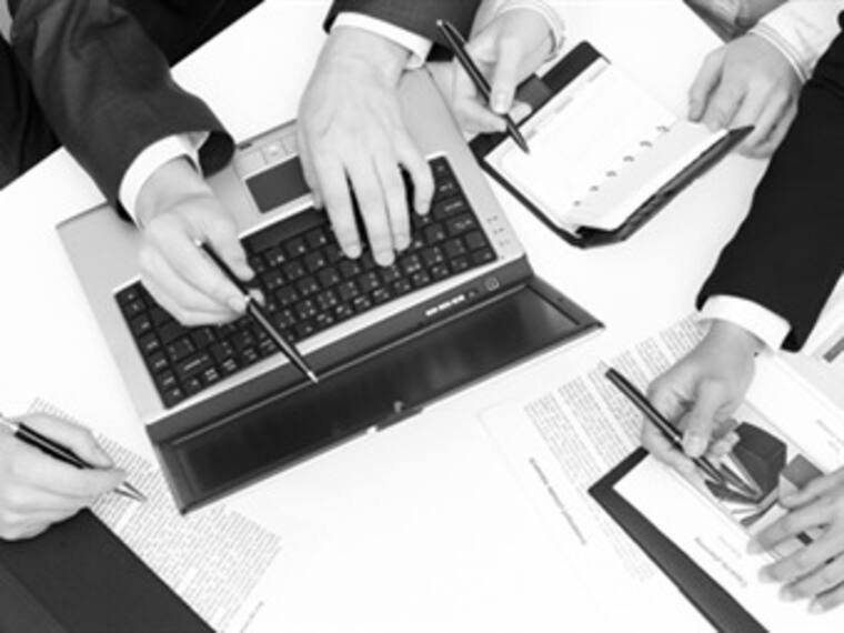 Bimbo concretó una oferta de bonos en los mercados internacionales.'Momento Corporativo' con Roberto Aguilar