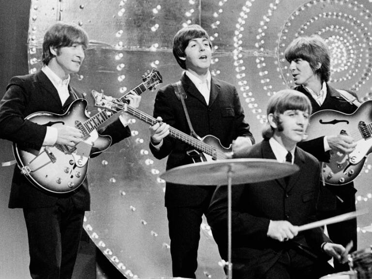 Escucha la nueva canción de The Beatles "Now And Then", hecha con IA
