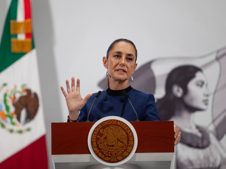 Envío de capos a EE.UU. son decisiones soberanas que se toman en México para la seguridad de nuestro paísdurante conferencia de prensa donde presentaron durante conferencia matutina proyecto Olinia, en el que el objetivo es desarrollar un transporte eléctrico de pasajeros que refleje la cultura mexicana. El diseño estará a cargo de instituciones como el IPN, la UNAM y el Tecnológico Nacional, y el centro de ingeniería ya se ha establecido en Puebla.FOTO: ANDREA MURCIA /CUARTOSCURO.COM