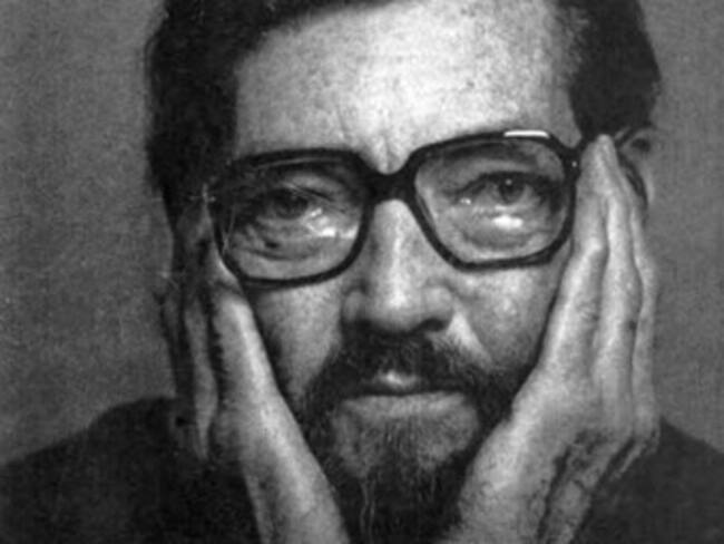 'Todo debe de ser un poco insólito en este mundo’: Cortázar