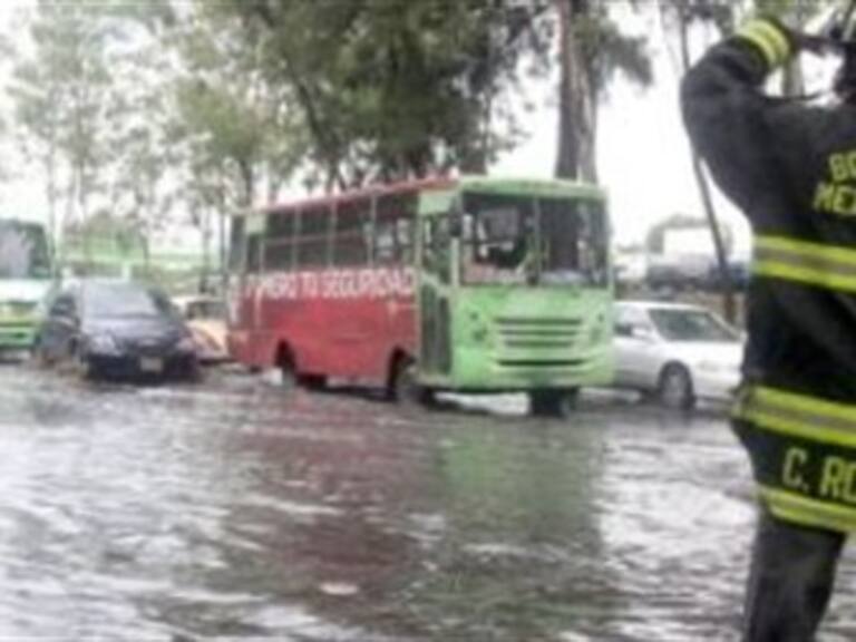 Funciona al 100% vialidad en DF: Ebrard
