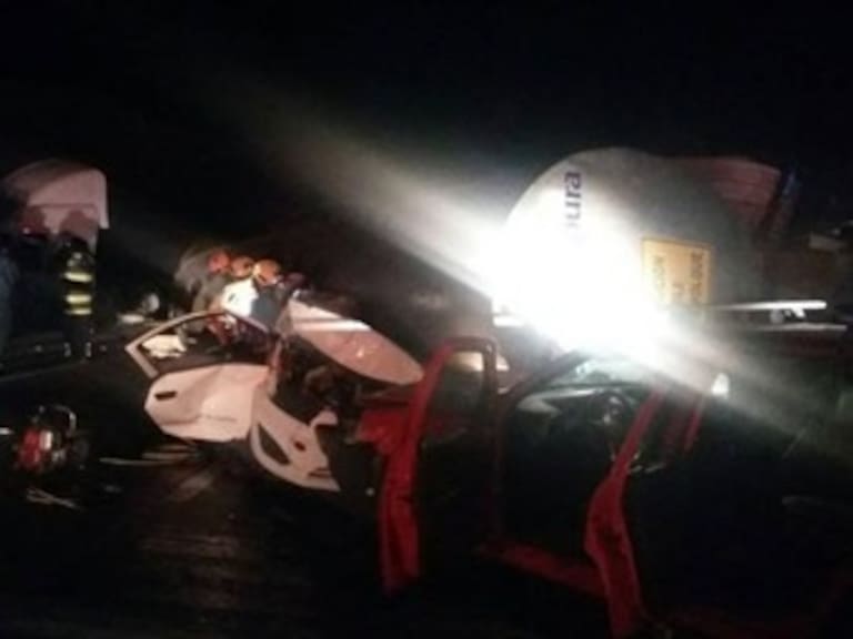 ​Carambola en la México-Querétaro deja dos muertos y 18 heridos