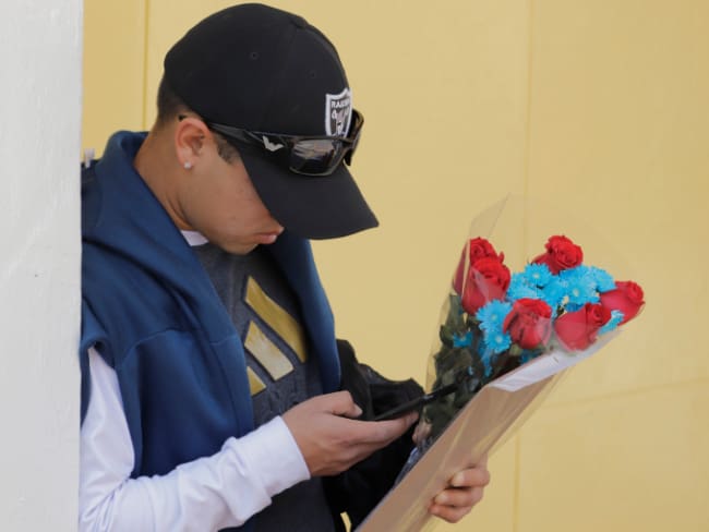 Estafas del 14 de febrero: Así puedes evitar fraudes en envío de flores, compras y regalos en línea