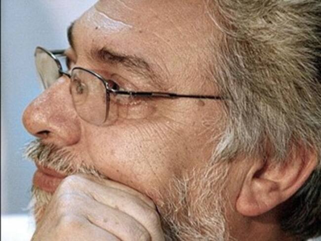 Obispos niegan haber encubierto paternidad de Lugo