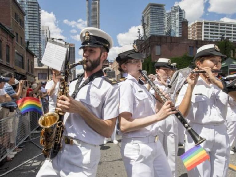 Canadá sí aceptará personas transgénero en su Ejército