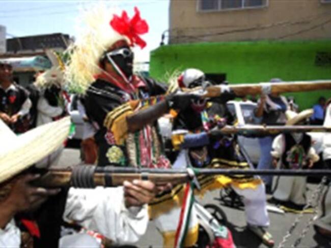 Deja un muerto riña tras escenificación de Batalla de Puebla