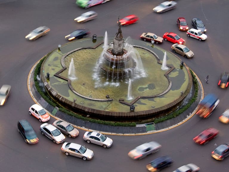 Conoce qué autos descansan en CDMX y Edomex, horarios de restricción y qué vehículos quedan fuera de la medida. Getty Images
