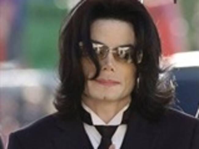 Urge a Michael Jackson transplante de pulmón