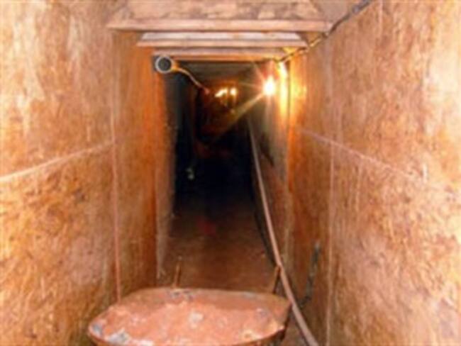 Hallan túnel de transporte de drogas en frontera EU-México