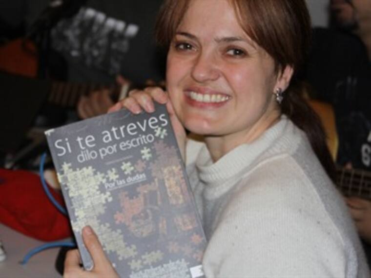 En ‘El Weso’, Valeria García presentó el libro Si te atreves, dilo por escrito