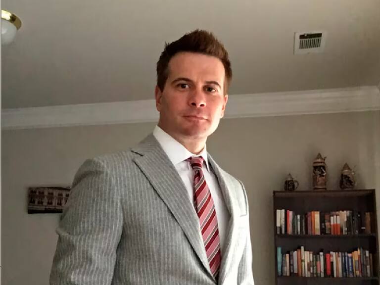 El exdiplomático de la CIA, tendrá que indemnizar a cada una de las víctimas con 260 mil dólares.