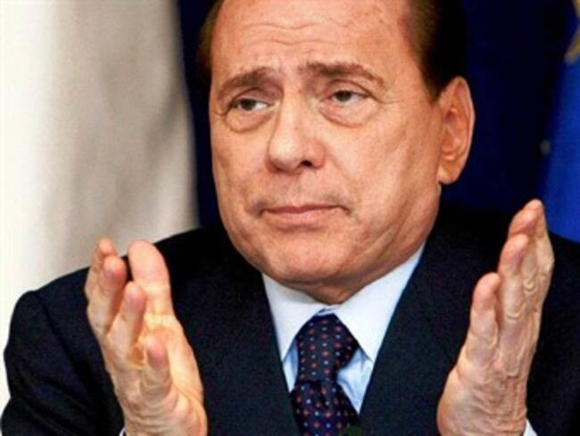 Interrogan a Berlusconi sobre sus relaciones con la mafia