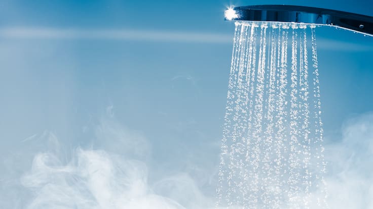 ¿El agua caliente daña la piel? Esto pasa cuando te bañas con temperaturas muy altas