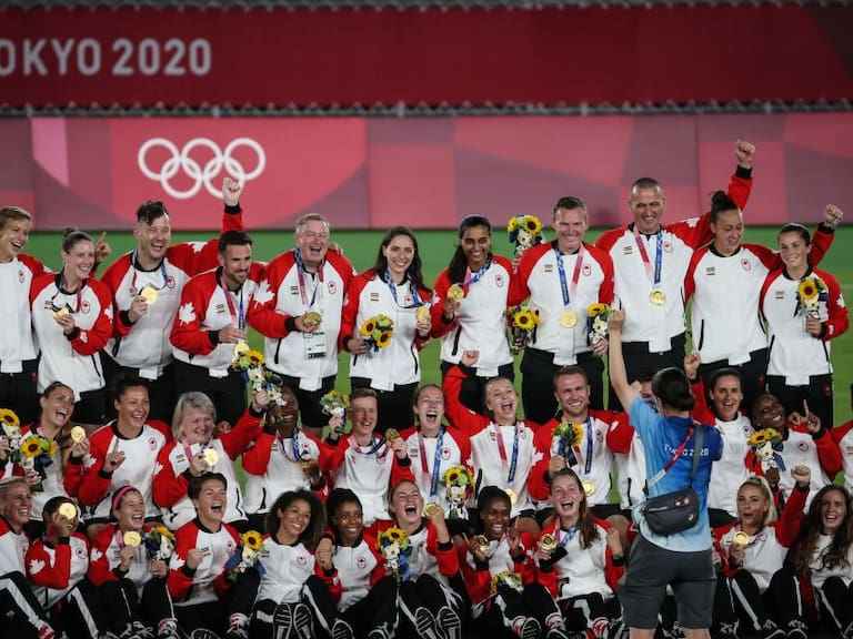 Canadá se cuelga el oro en el fútbol femenil