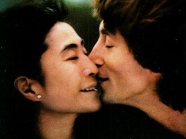 Otorgan a Ono derecho sobre video íntimo de Lennon