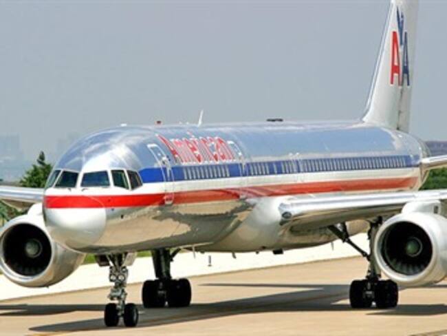 Aterriza avión de EUA en Costa Rica tras muerte de pasajera en vuelo