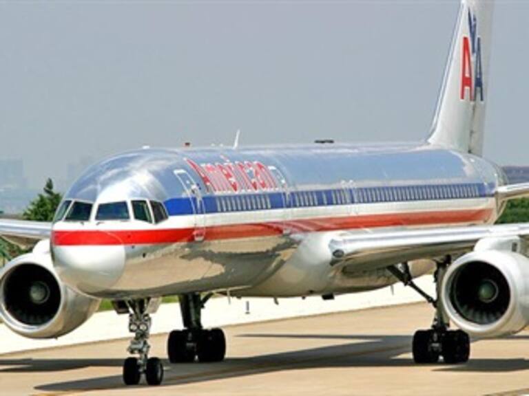 Aterriza avión de EUA en Costa Rica tras muerte de pasajera en vuelo