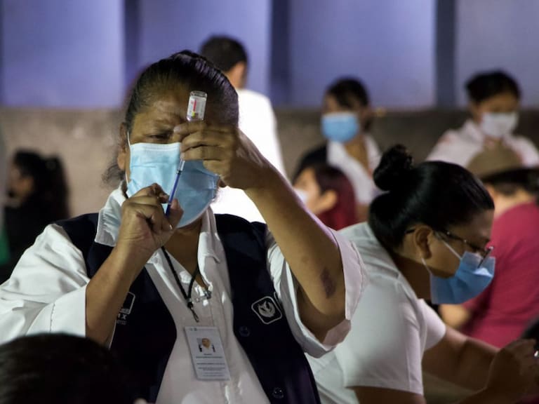México acumula 220 mil 746 muertes por COVID-19