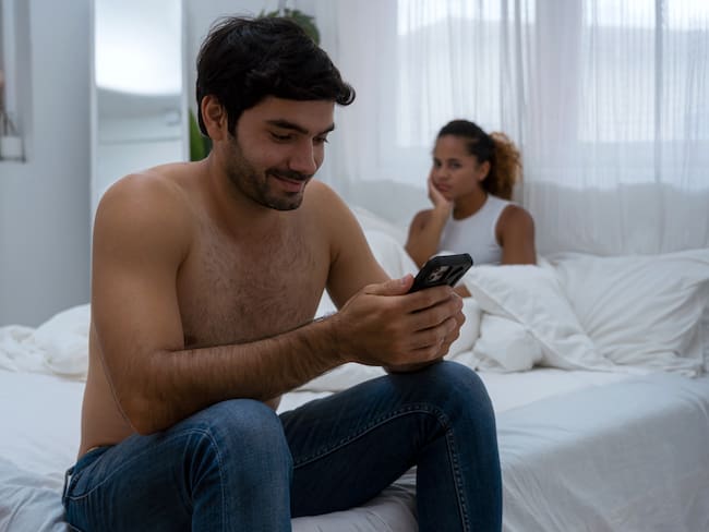 Dar “me gusta” en redes sociales ya pueden causar divorcios en Turquía