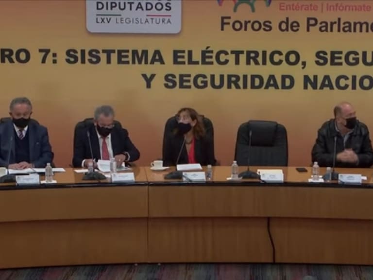 Debaten sobre seguridad energética y nacional en reforma eléctrica de AMLO