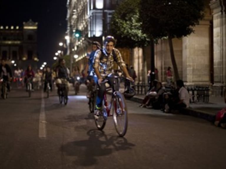 Invita GDF a paseo nocturno en bici por el Centro Histórico