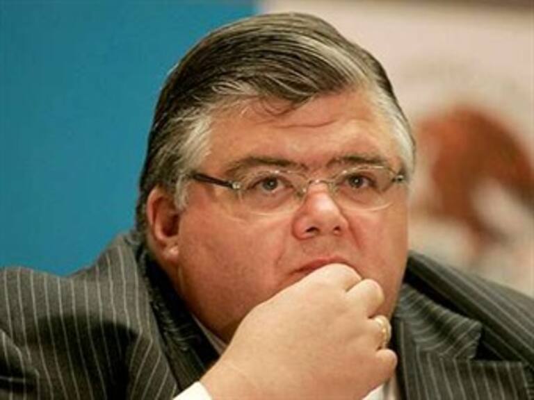 México tiene recursos para enfrentar repercusiones de epidemia: Carstens