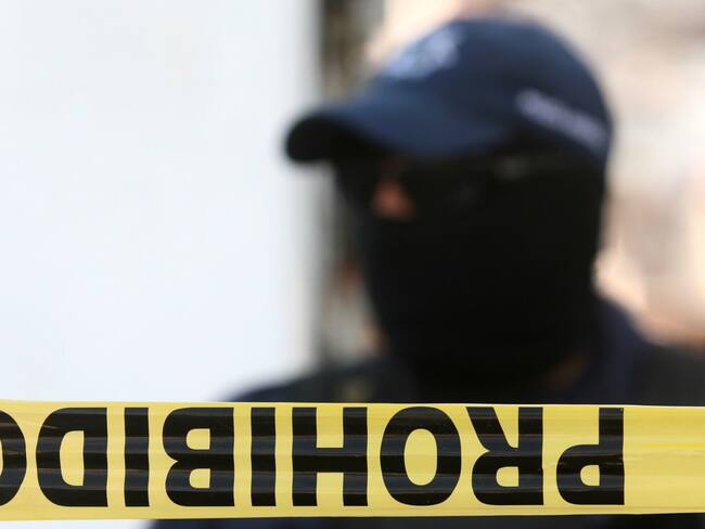 Detienen a más de veinte de policías en Taxco de Alarcón