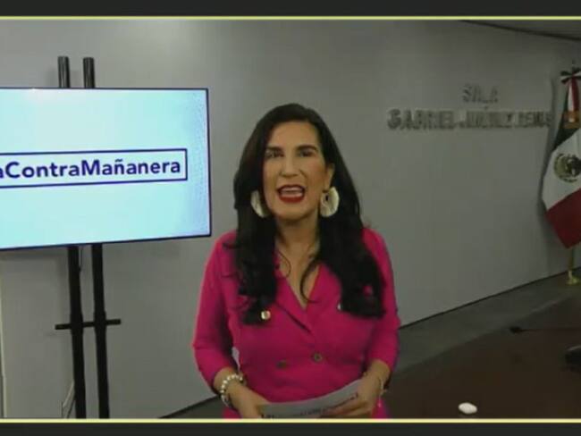 Deje de estar de “metiche”, Kenia López a AMLO