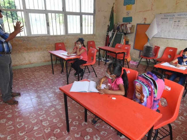 Regresa Campeche a clases presenciales con semáforo epidemiológico en verde