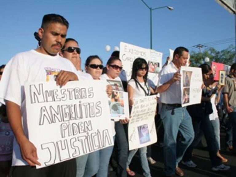 Interponen padres de víctimas de guardería ABC queja contra Bours