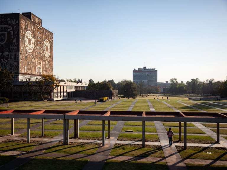Carreras de la UNAM que ofertan más lugares en 2025