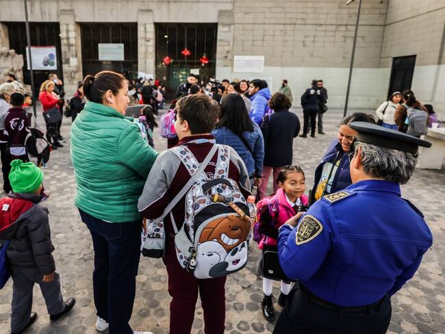 Implementa Gobierno de CDMX operativo para regreso a clases