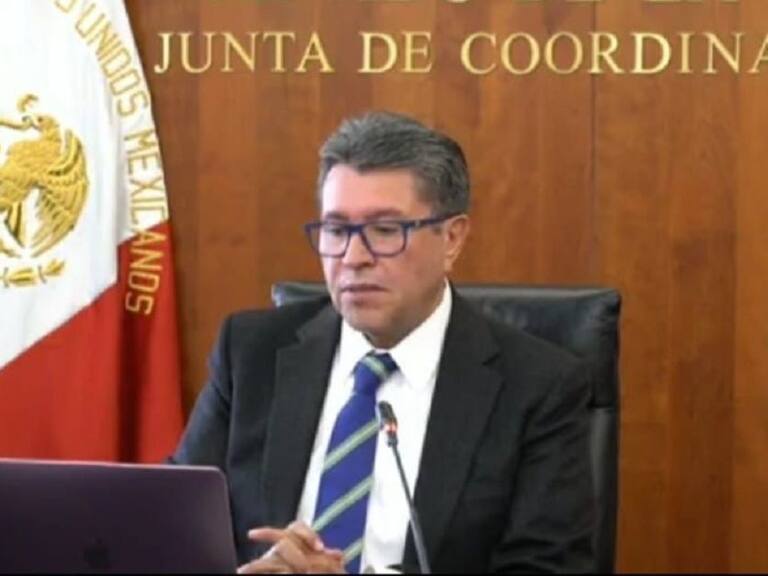 “Yo soy el coordinador de Morena”, defiende Monreal en el Senado