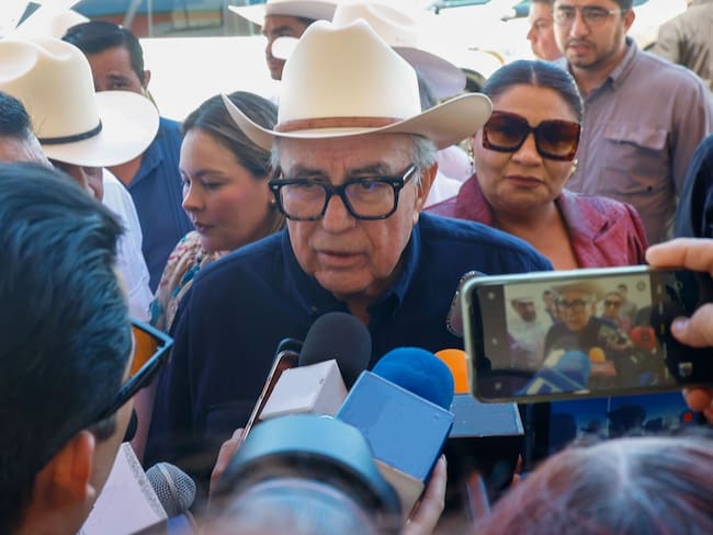 Sinaloa pierde: acusación contra Rocha Moya refrenda el estigma narco, lamenta Adrián López