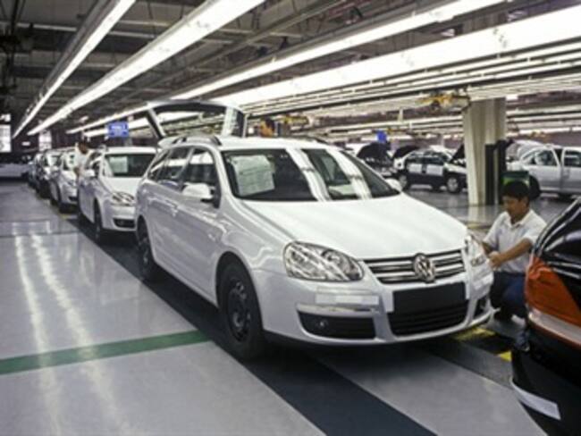 Cae producción y exportación de vehículos